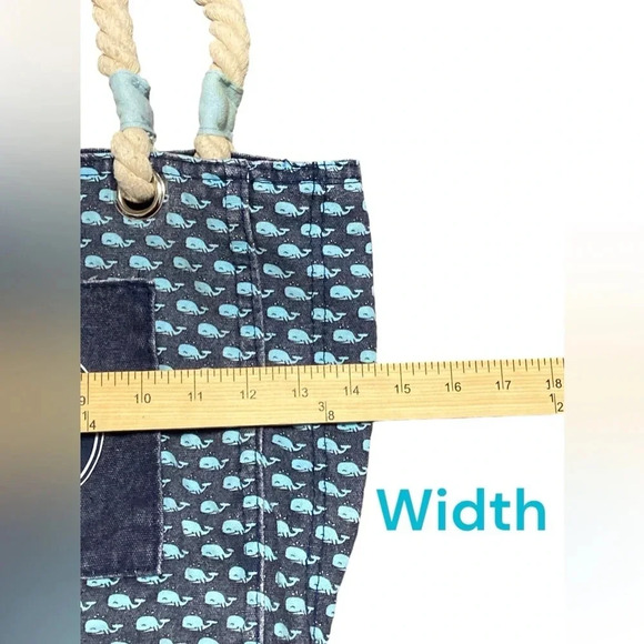 Boston Mass bag denim material cute whale key chain large pocket in front - Picture 4 of 4